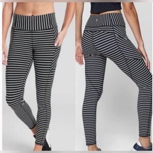 Athleta Navy and White Striped Contender 7/8 Leggings Size Small